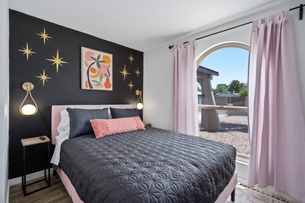 Fab Phx Getaway W/ Pool & Fire Pit Villa Phoenix Dış mekan fotoğraf